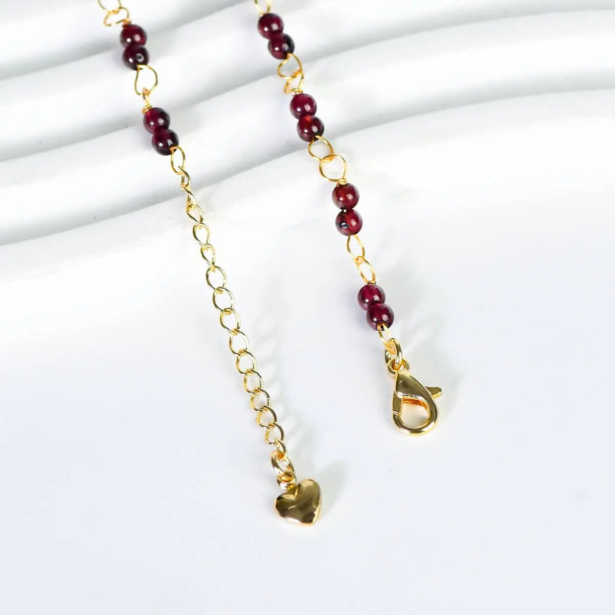 Elegant Emerald Elegance Necklace for Timeless Style Crystal Country Arts and Crafts