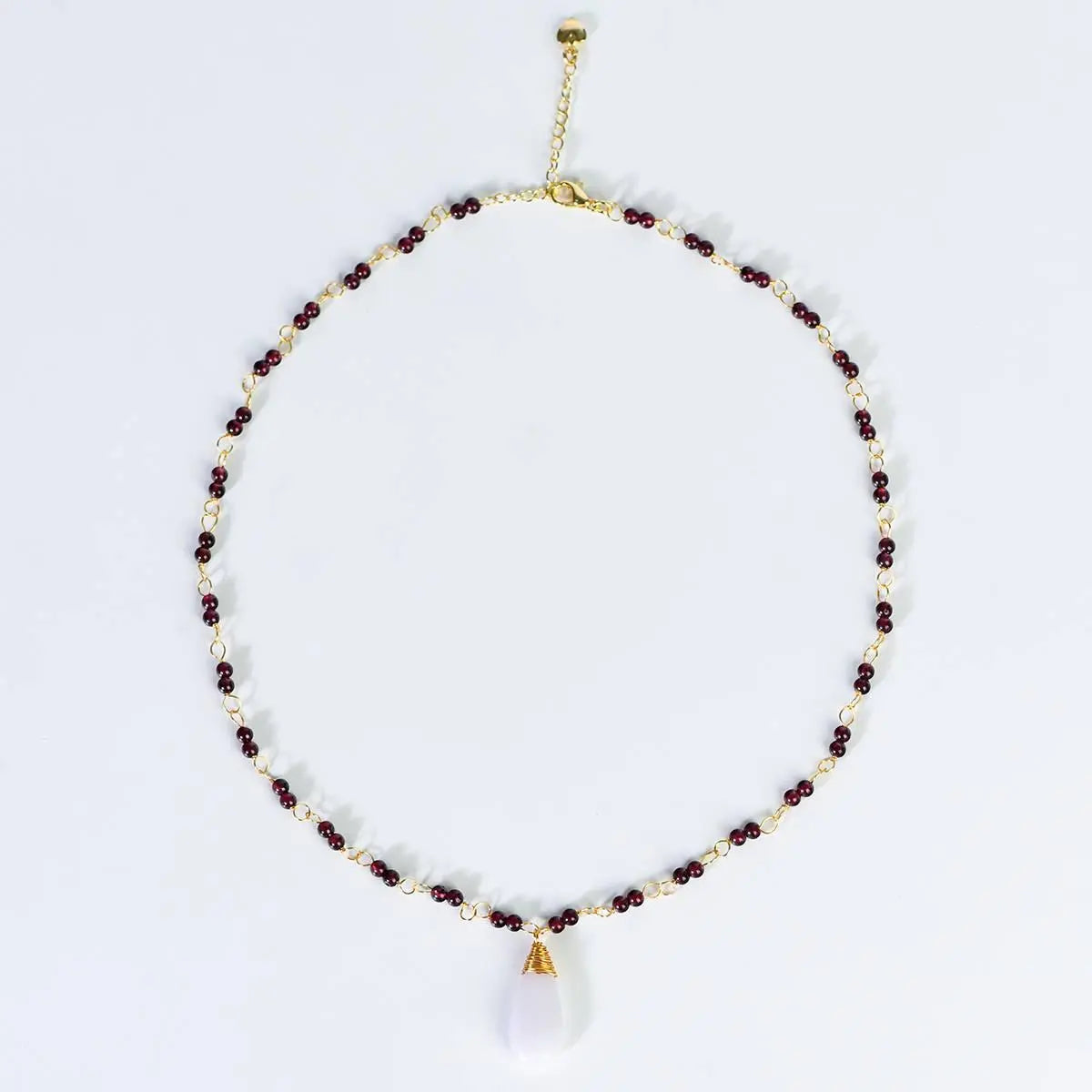 Elegant Emerald Elegance Necklace for Timeless Style Crystal Country Arts and Crafts