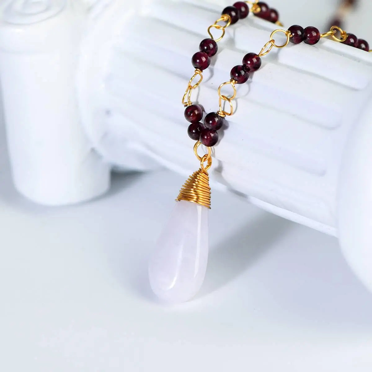 Elegant Emerald Elegance Necklace for Timeless Style Crystal Country Arts and Crafts