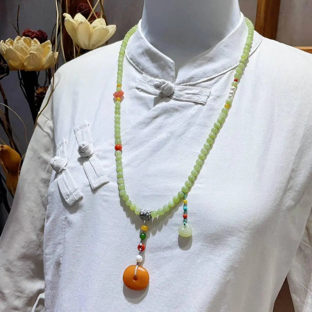 Natural Hetian Jade Bracelet Sweater Chain for Fashionistas Crystal Country Arts and Crafts