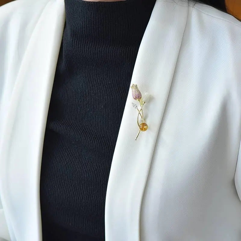 Natural Citrine Brooch - Flower Version for Elegant Style Crystal Country Arts and Crafts