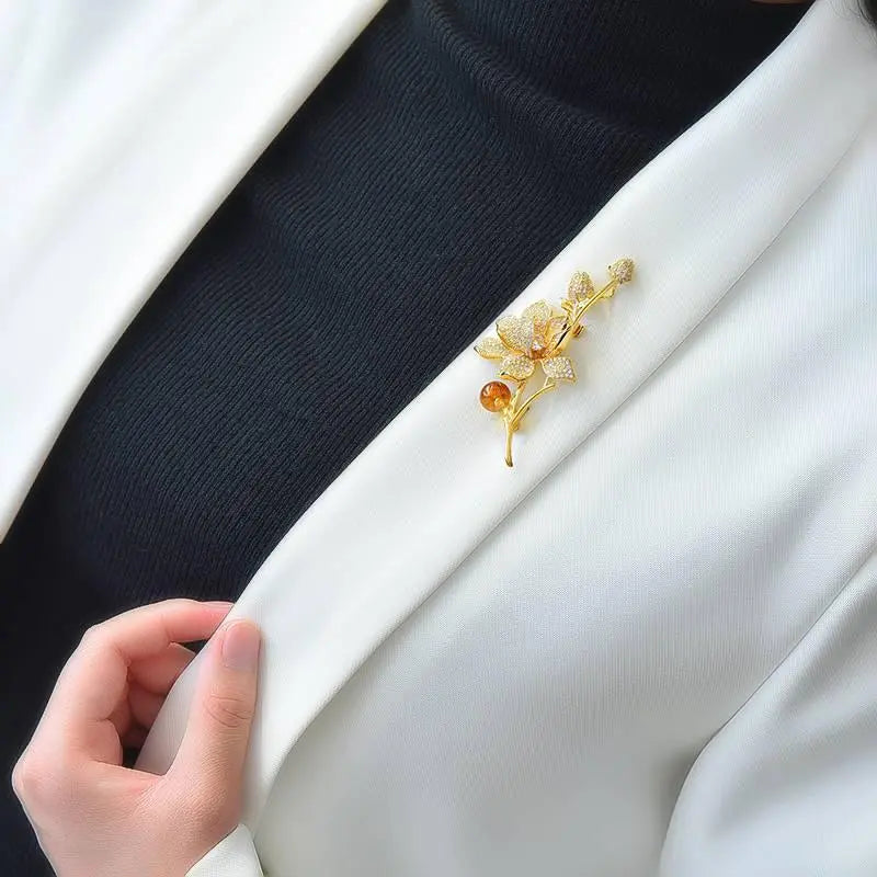 Natural Citrine Brooch - Lotus Flower Elegant Accessory Crystal Country Arts and Crafts