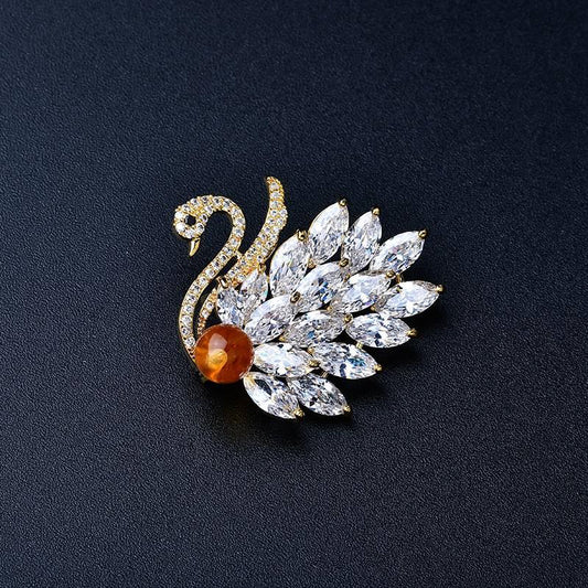 Natural Citrine Brooch Swan Model Elegant Accessory Crystal Country Arts and Crafts