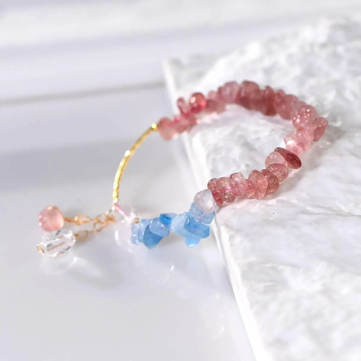 Strawberry Crystal Aquamarine Gravel Bracelet for Elegance Crystal Country Arts and Crafts