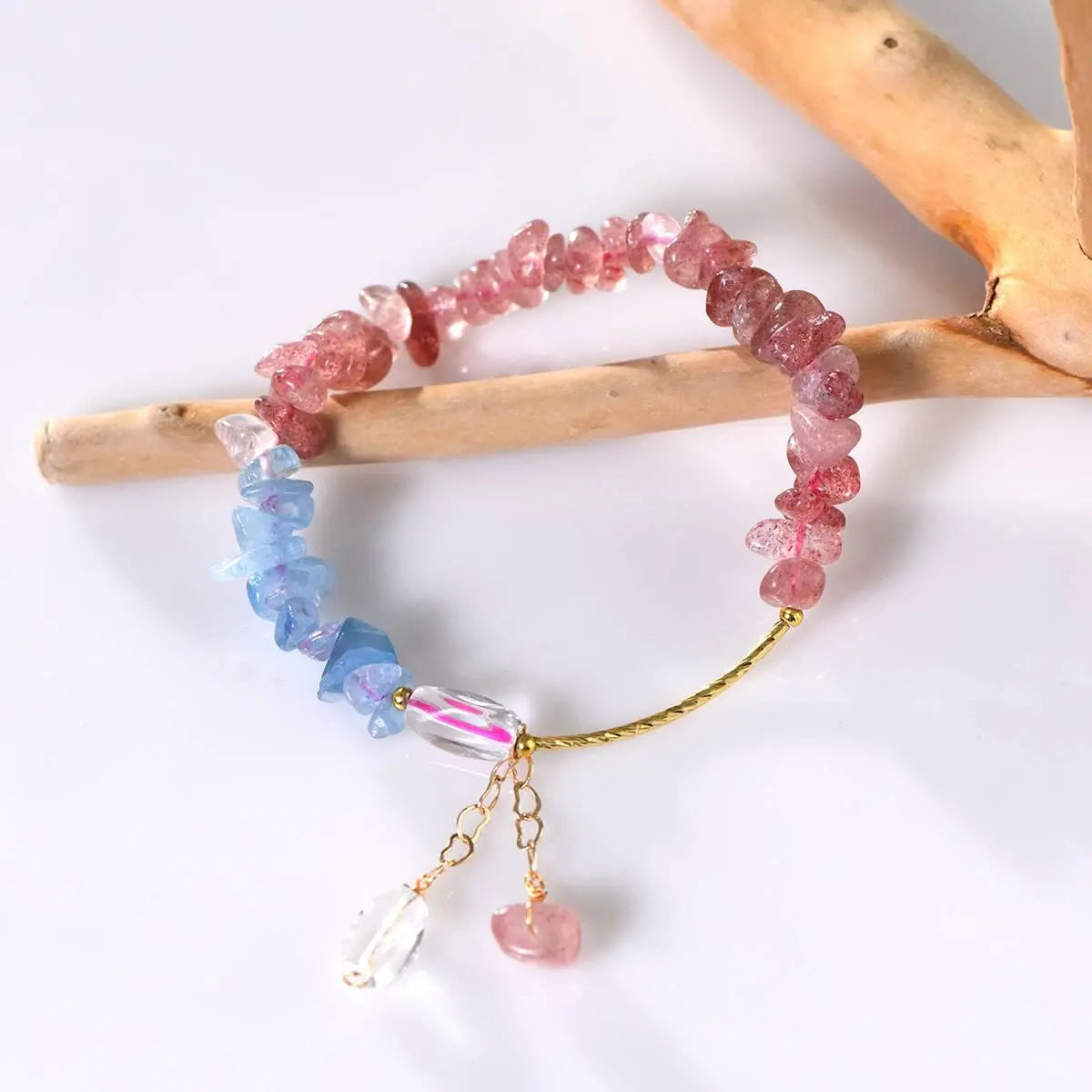 Strawberry Crystal Aquamarine Gravel Bracelet for Elegance Crystal Country Arts and Crafts