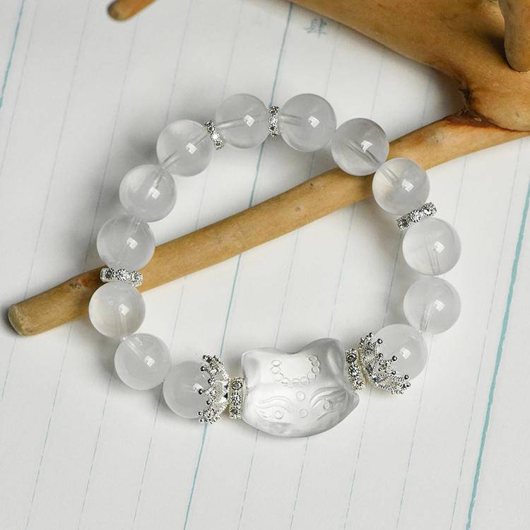Natural White Phantom and Cat Shaped Bead Bracelet Crystal Country Arts and Crafts