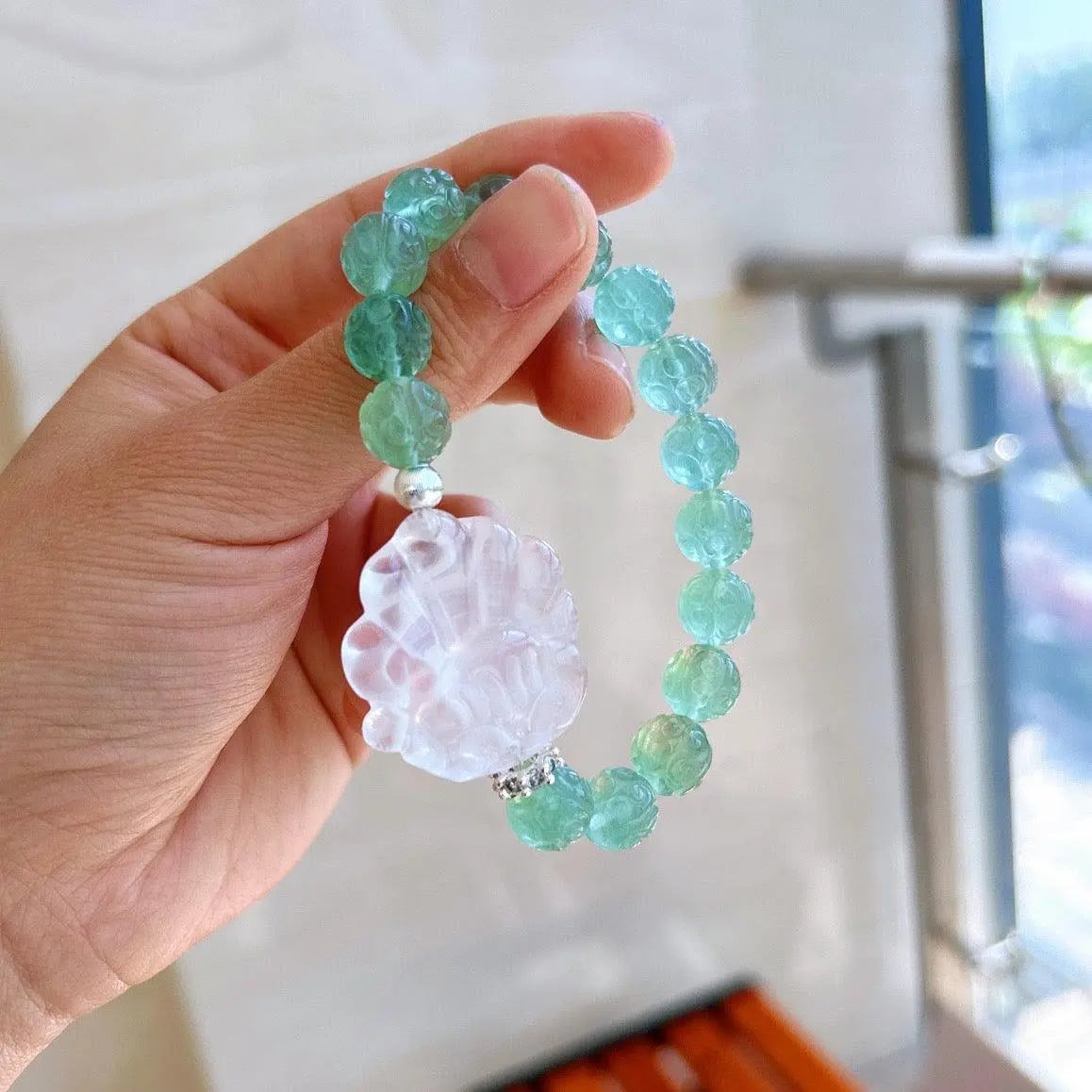 Natural Pure Color Green Fluorite Seiko Carving Fairy jingshiji Arts and Crafts