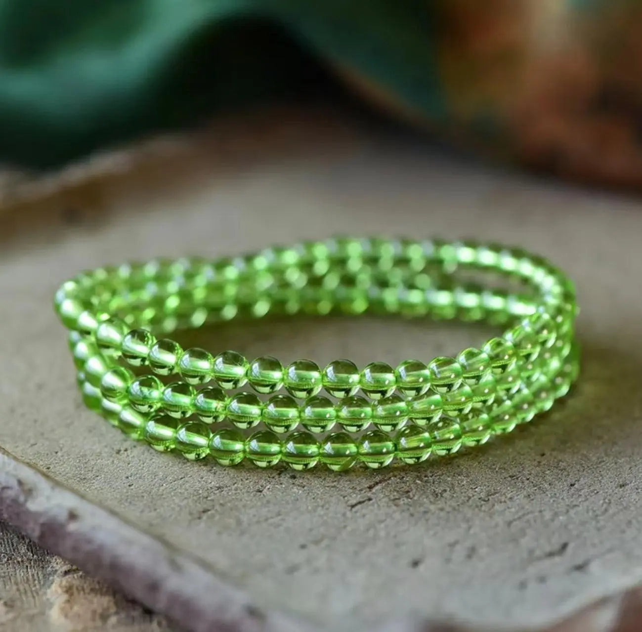 Natural Crystal Collection Olive Green Multi-Circle Bracelet xuyuan