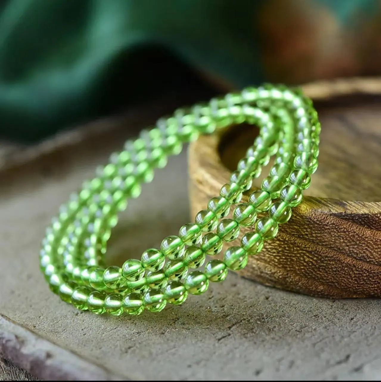 Natural Crystal Collection Olive Green Multi-Circle Bracelet xuyuan