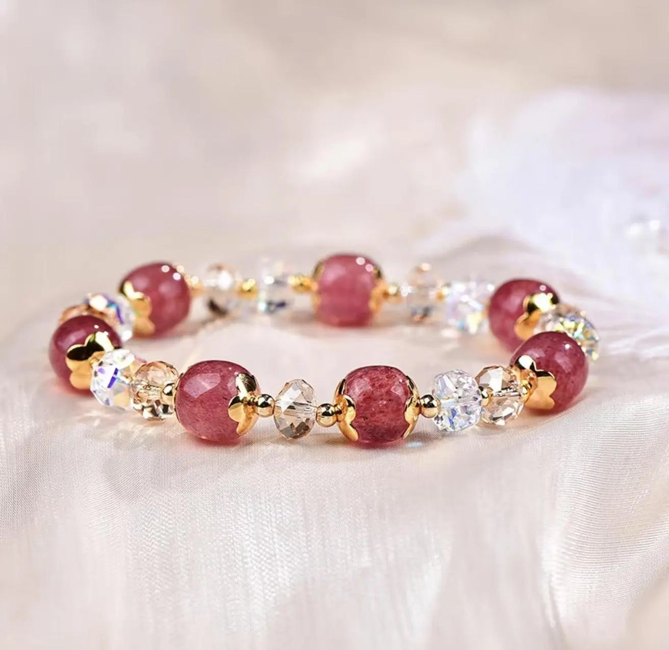 Natural Crystal Strawberry Crystal Bracelet for Elegance xuyuan