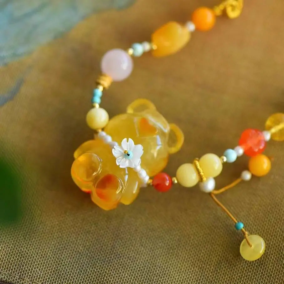 Design Natural Russian Wax Bear Collarbone Chain Necklace SHINECRYS Arts and Crafts