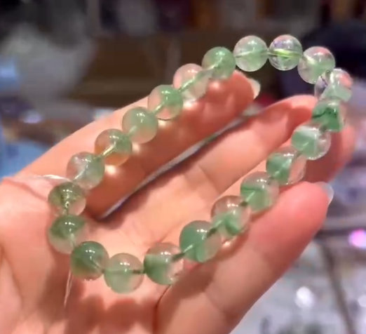 Super Value Natural Green Ghost Pyramid Crystal 9.2MM 22.7g